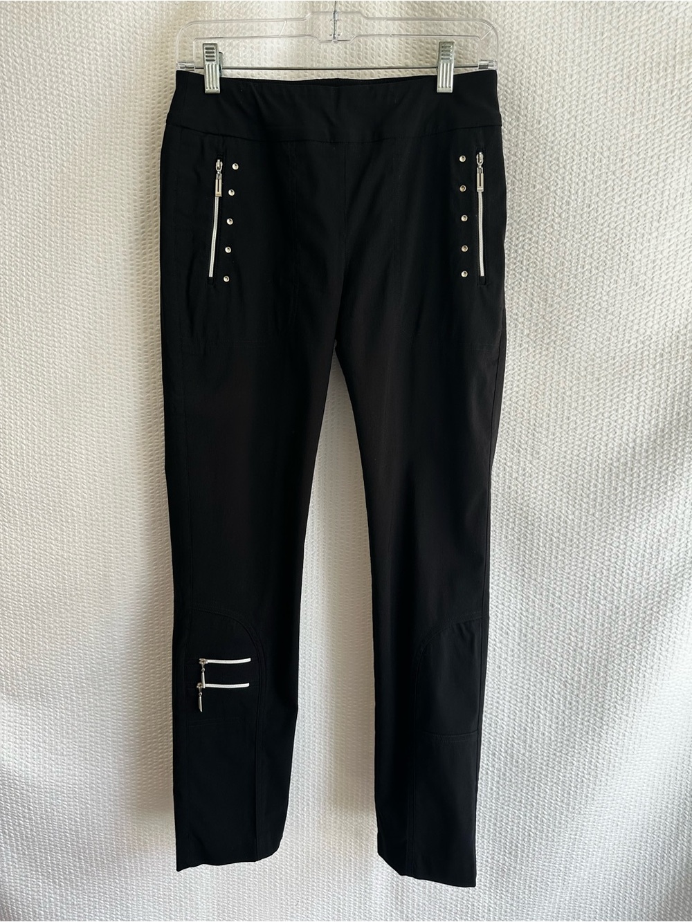 JAMIE SADOCK Skinnylicious Black Golf Pants Gold Stud Zip Detail Women’s Size 4